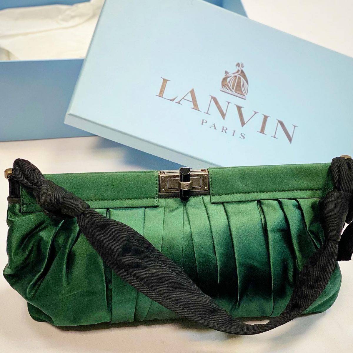 Сумка Lanvin размер 33/19 цена 9 231 руб 