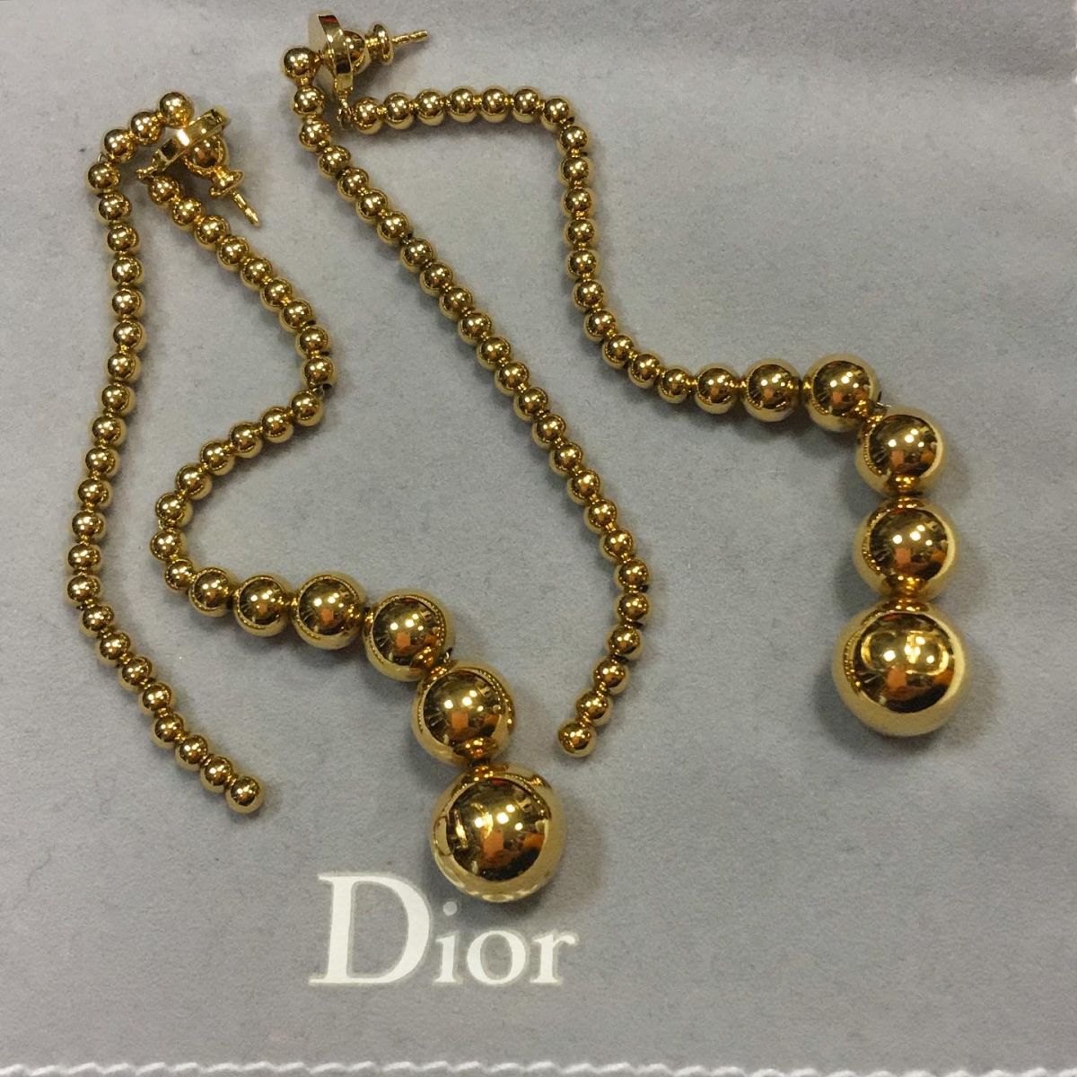 Серьги Кристиан DIOR  цена 18 462 руб 