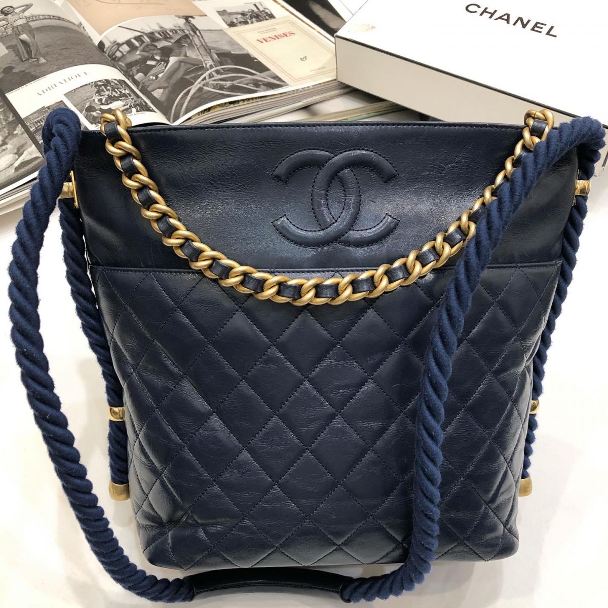 Сумка CHANEL  размер 35 цена 153 847 руб 