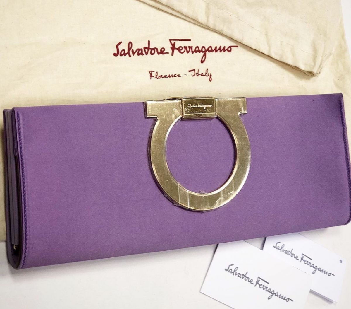 Клатч Salvatore Ferragamo  размер 30/12 цена 12 308 руб