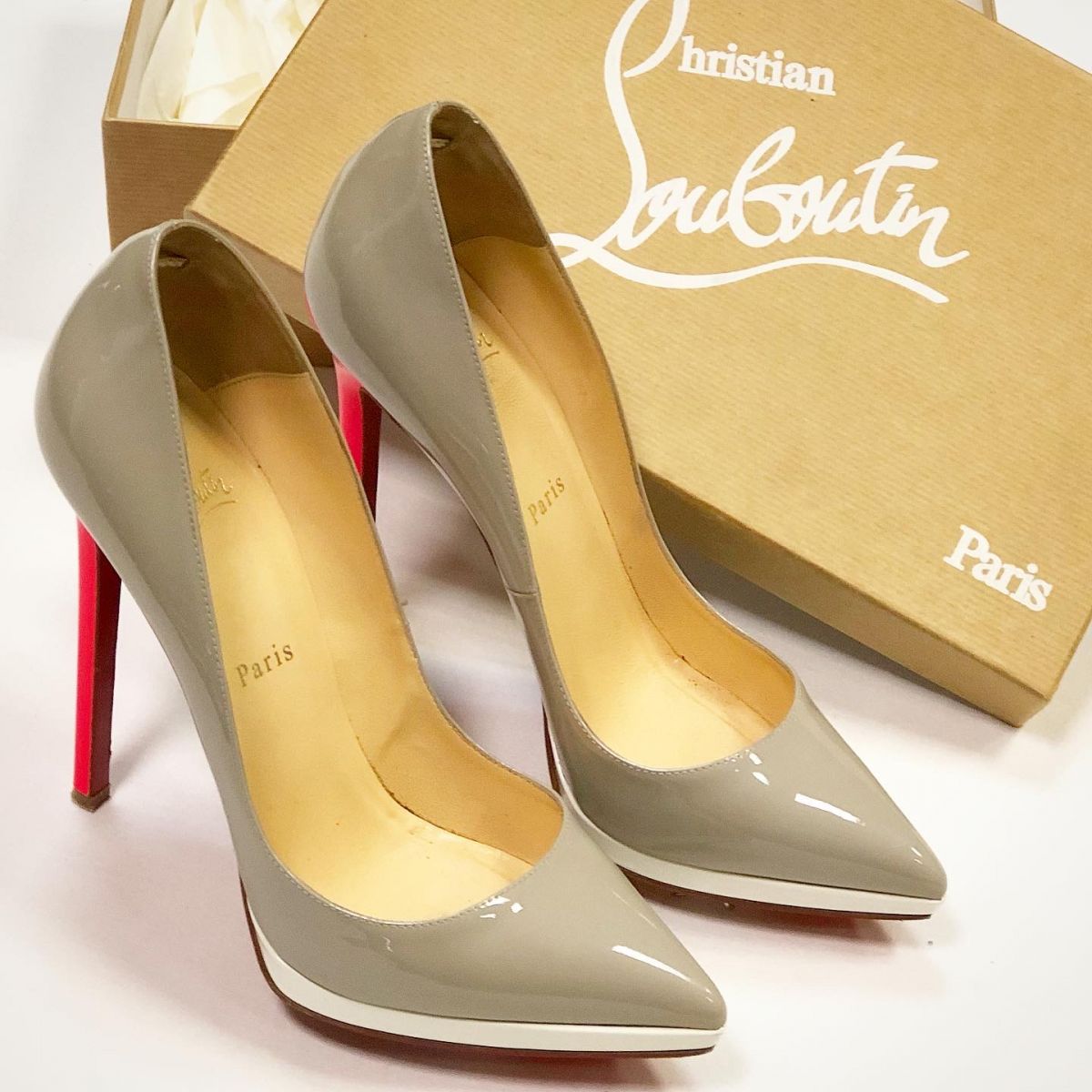 Туфли Louboutin  размер 38 цена 15 385 руб 