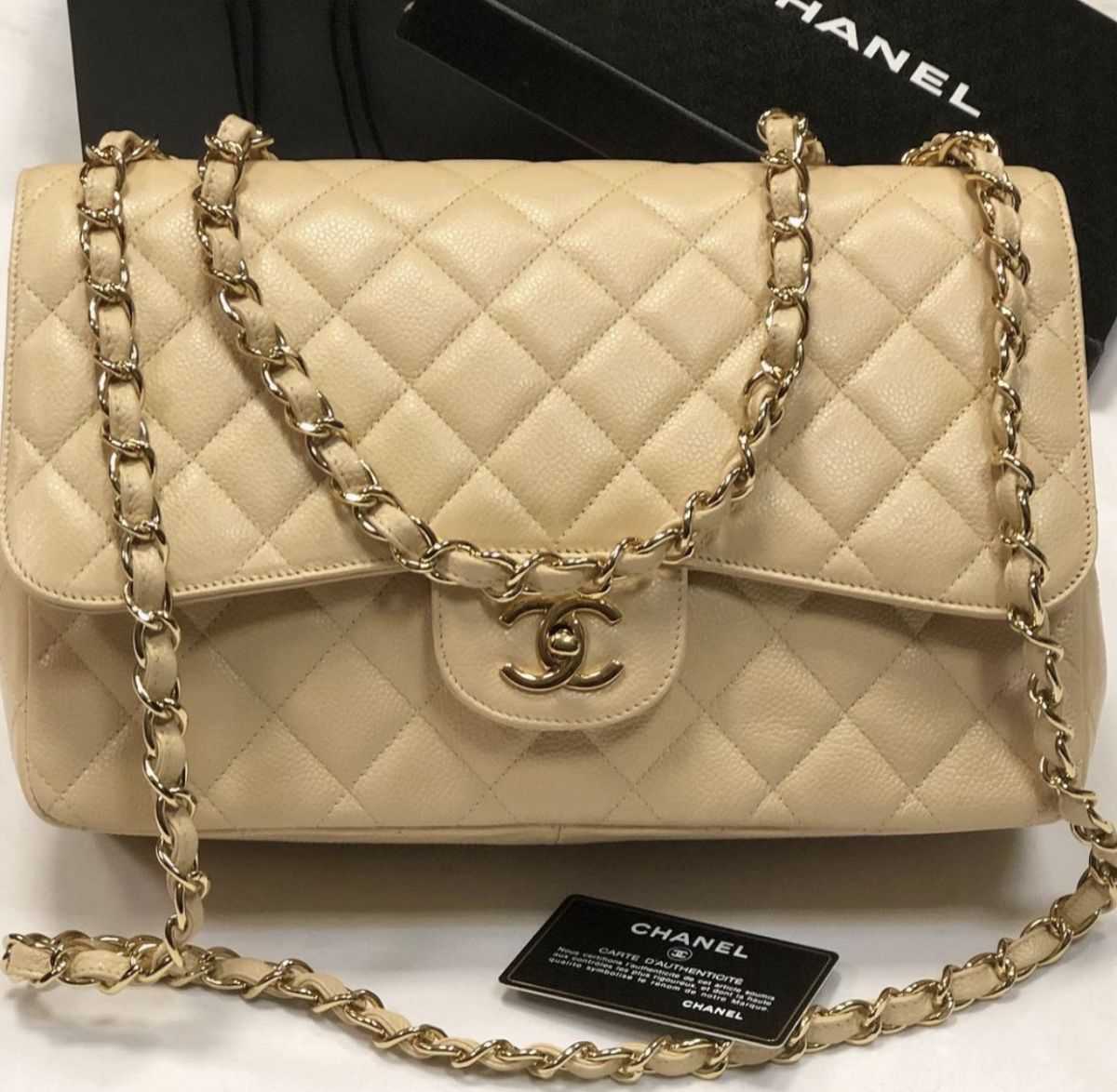 Сумка Chanel   размер 20x30 цена 230 775 руб /карточка/