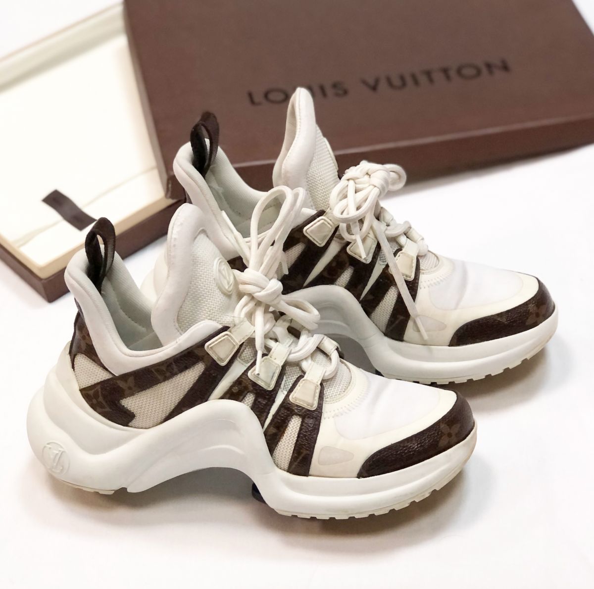 Кроссовки LOUIS VUITTON размер 37 цена 23 078 руб