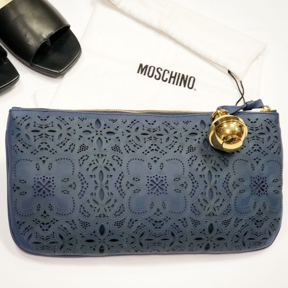 Клатч Moschino  размер 30/15 цена 13 847 руб 