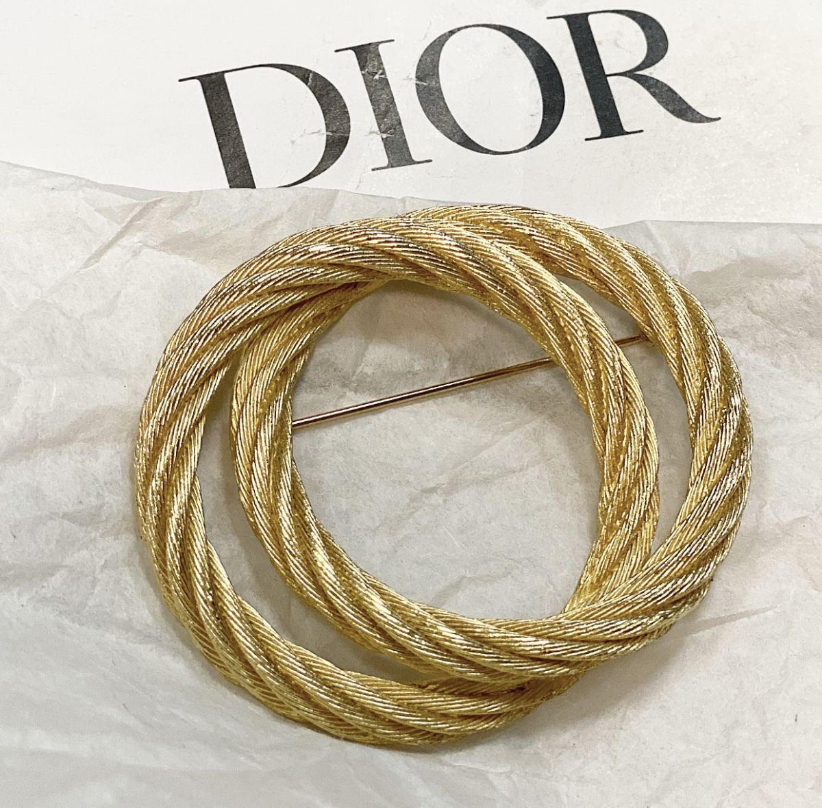 Брошка Christian Dior цена 30 770 руб 