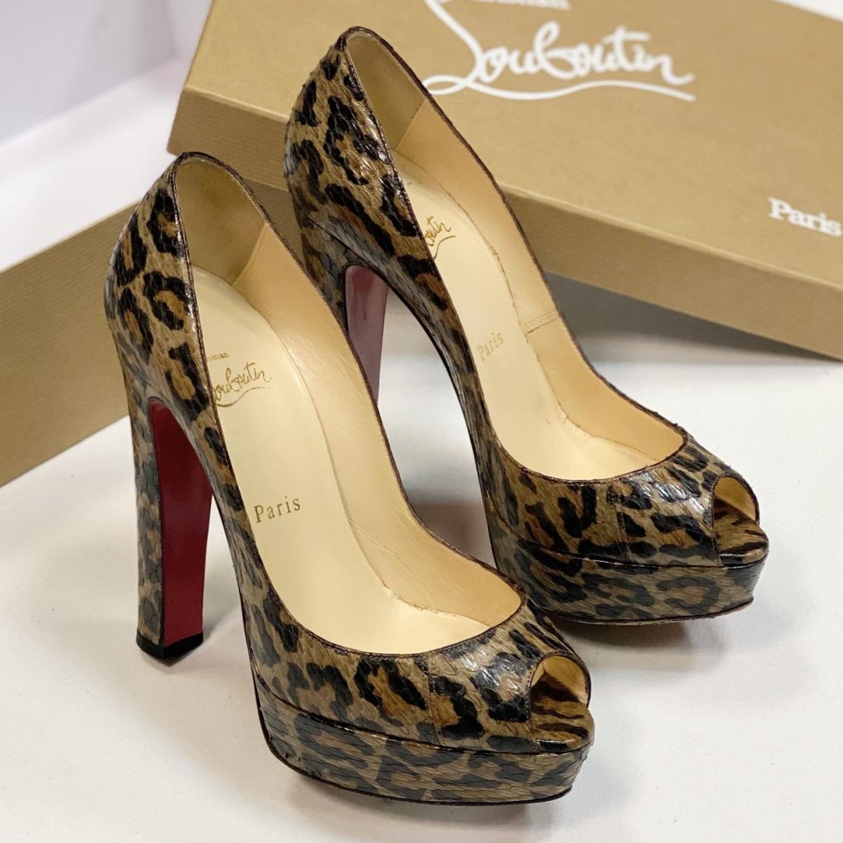 Туфли Louboutin размер 38 цена 9 231 руб 