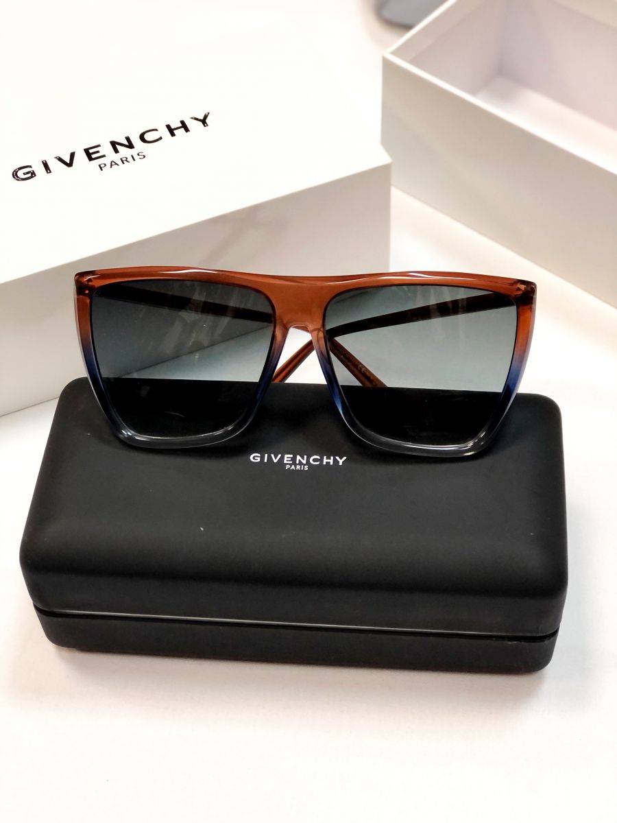 Очки GIVENCHY цена 15 385 руб