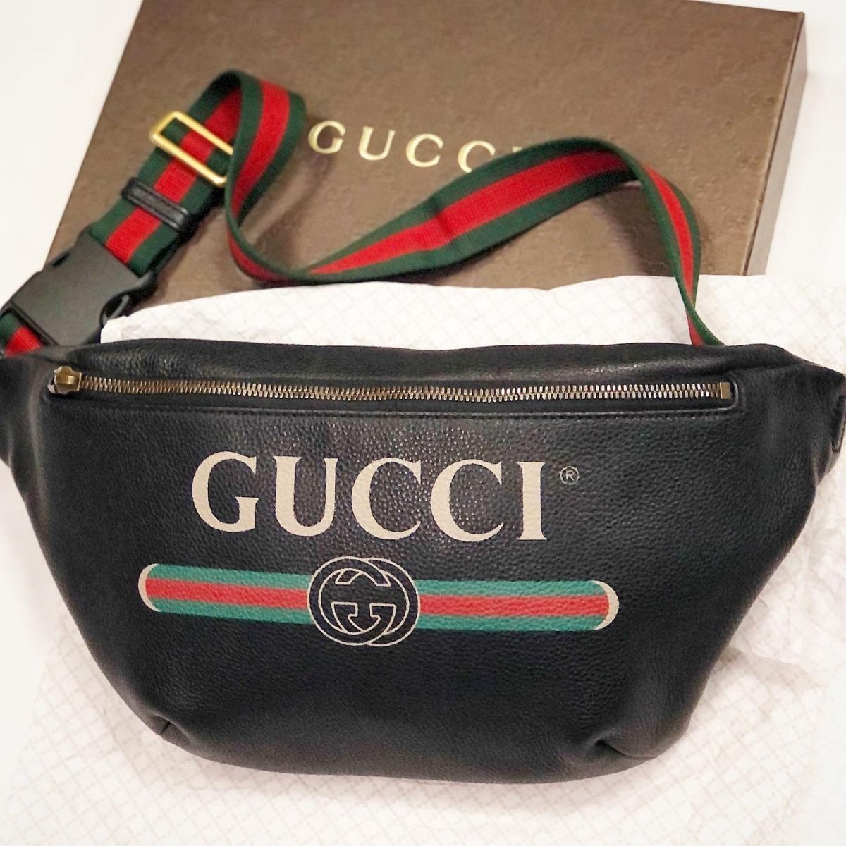 Сумка на пояс Gucci  размер 30/20 цена 35 385 руб 