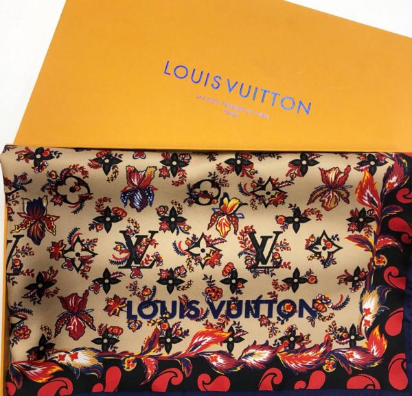 Платок Louis Vuitton 