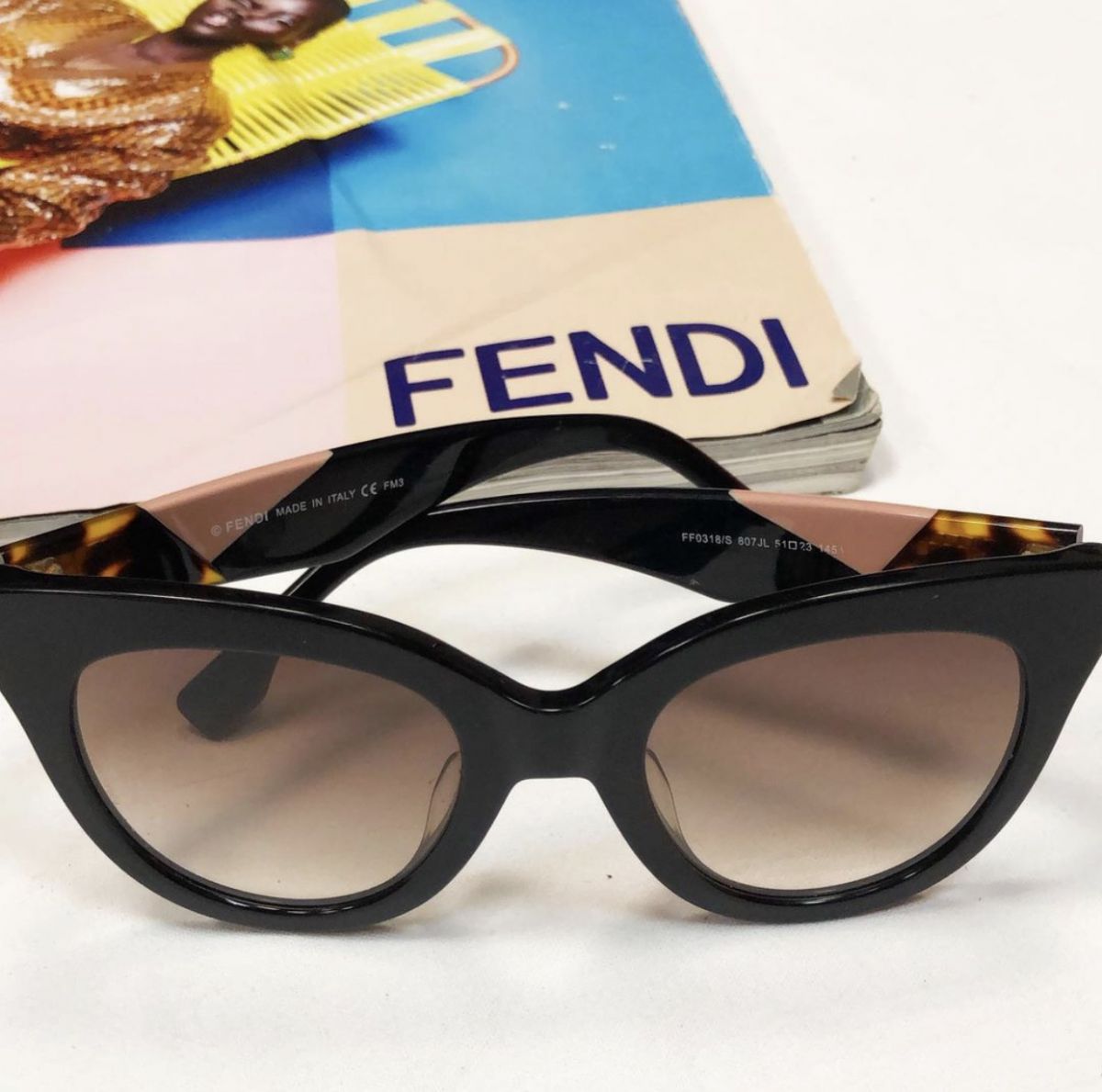 Очки FENDI цена 4 616 руб