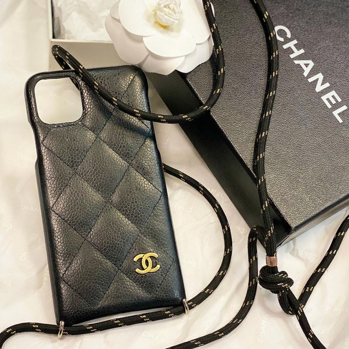 Чехол для телефона Chanel цена 12 308 руб