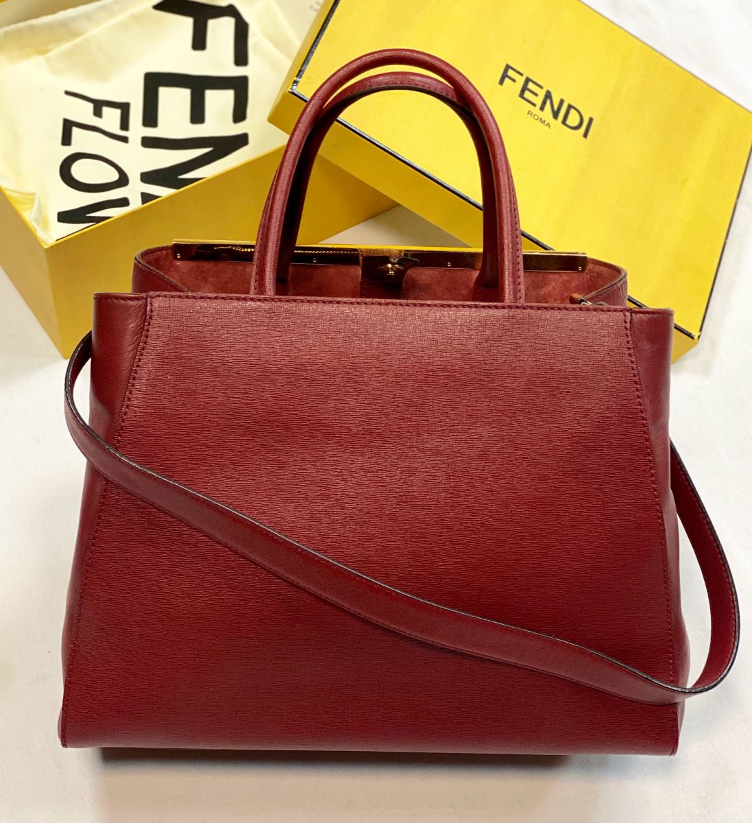 Сумка Fendi размер 35/28 цена 38 463 руб 