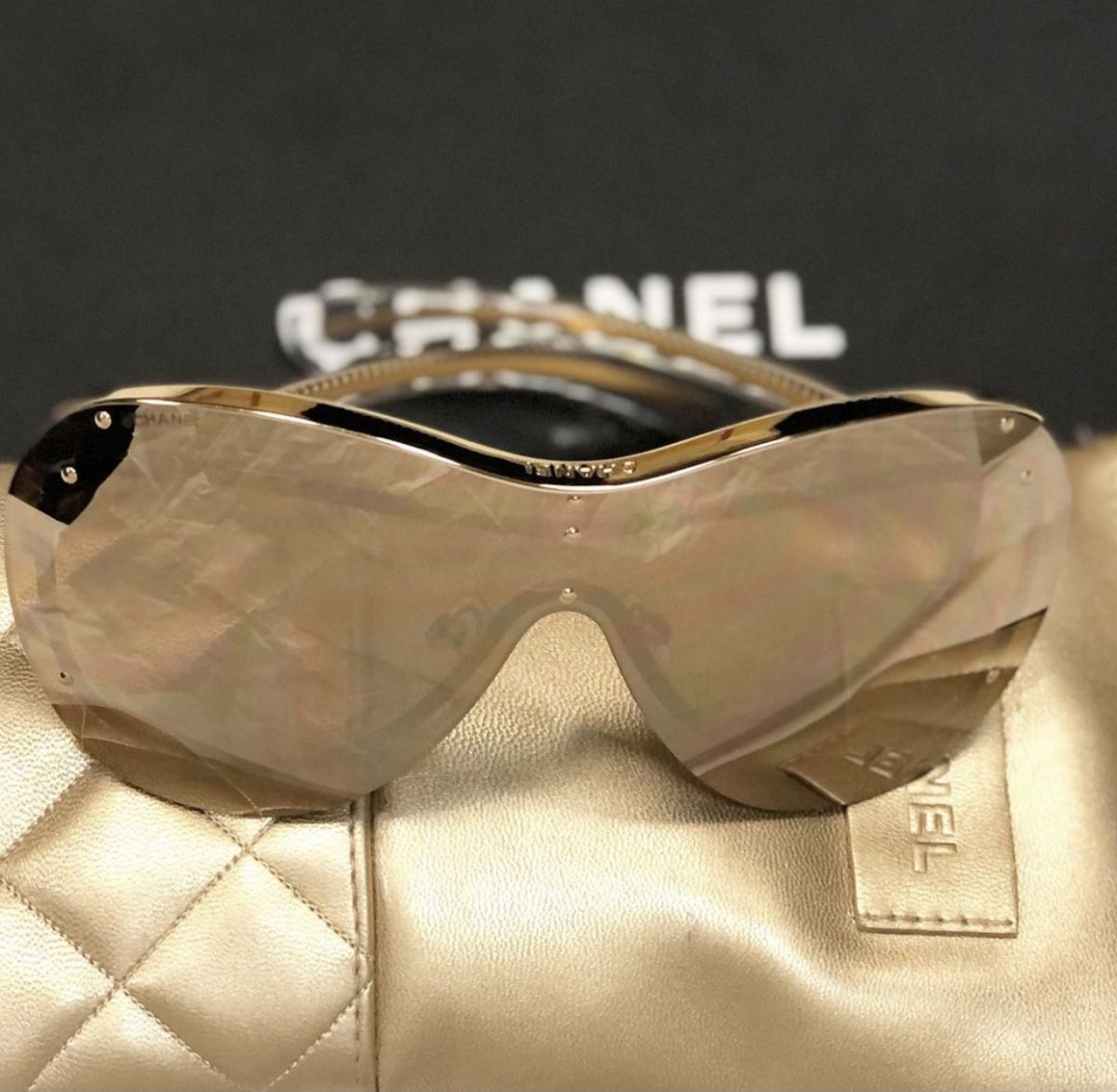 Очки зеркальные Chanel цена 23 078 руб