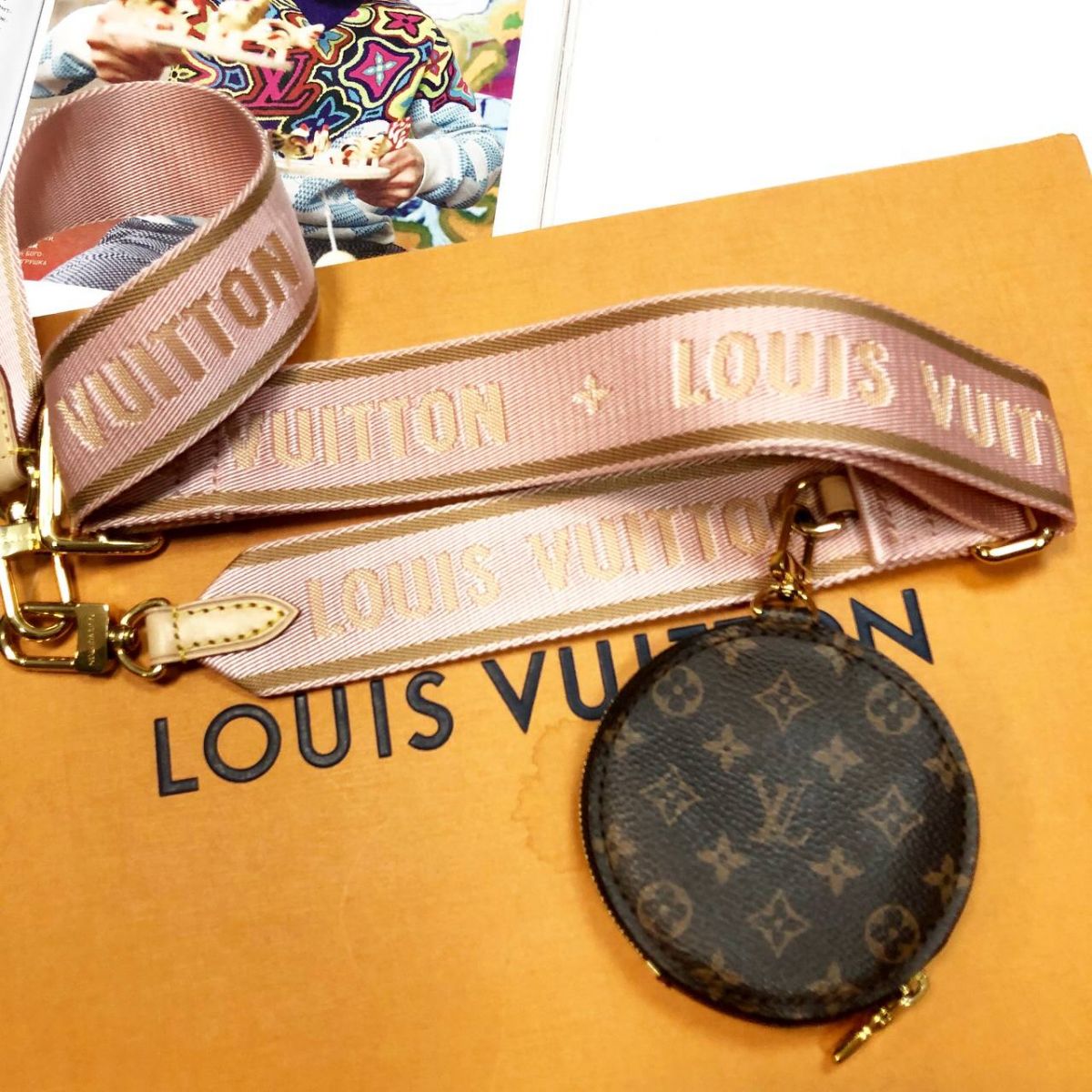 Ремень Louis Vuitton цена 46 155 руб