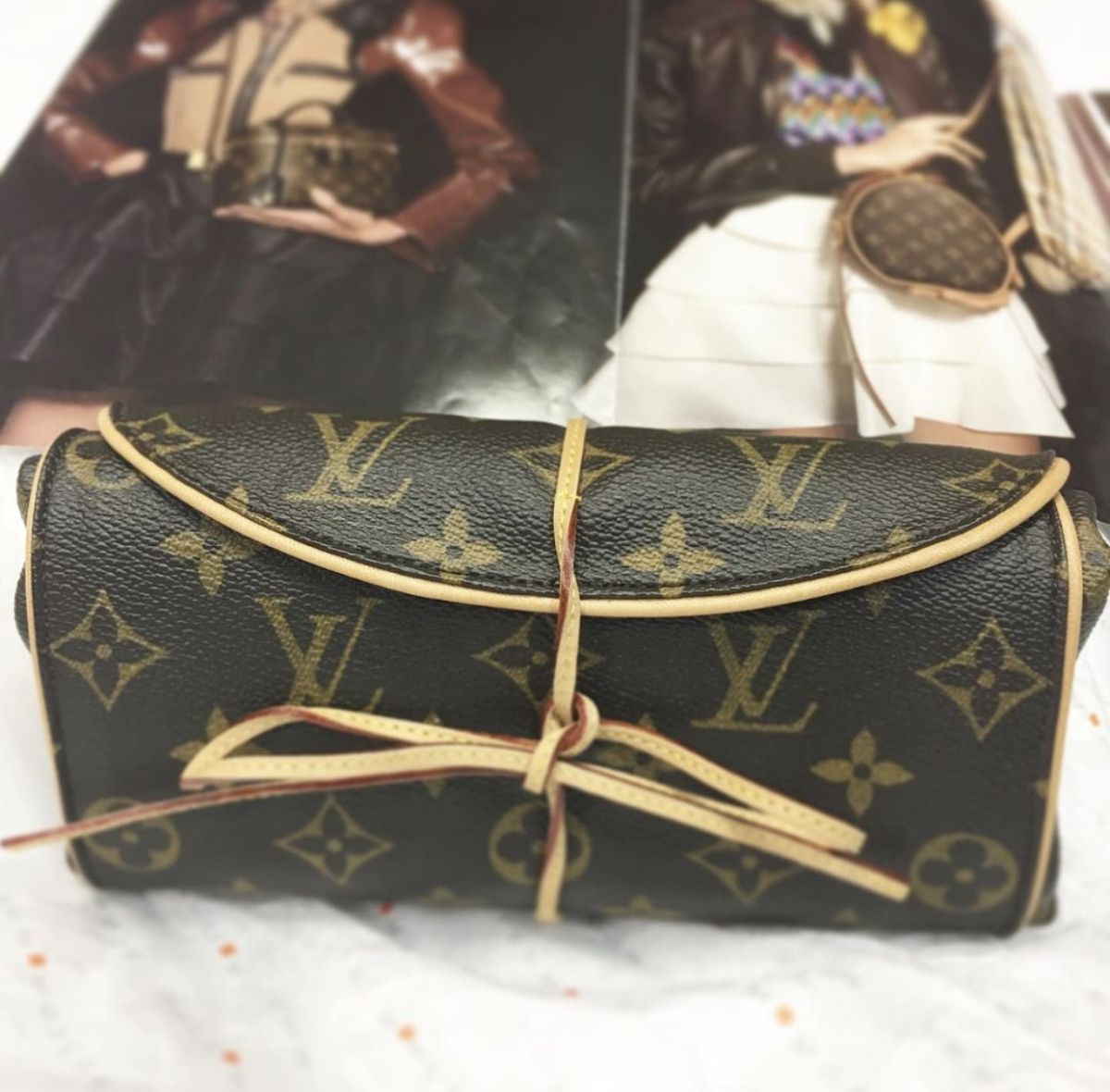 Футляр для украшений Louis Vuitton  цена 26 155 руб