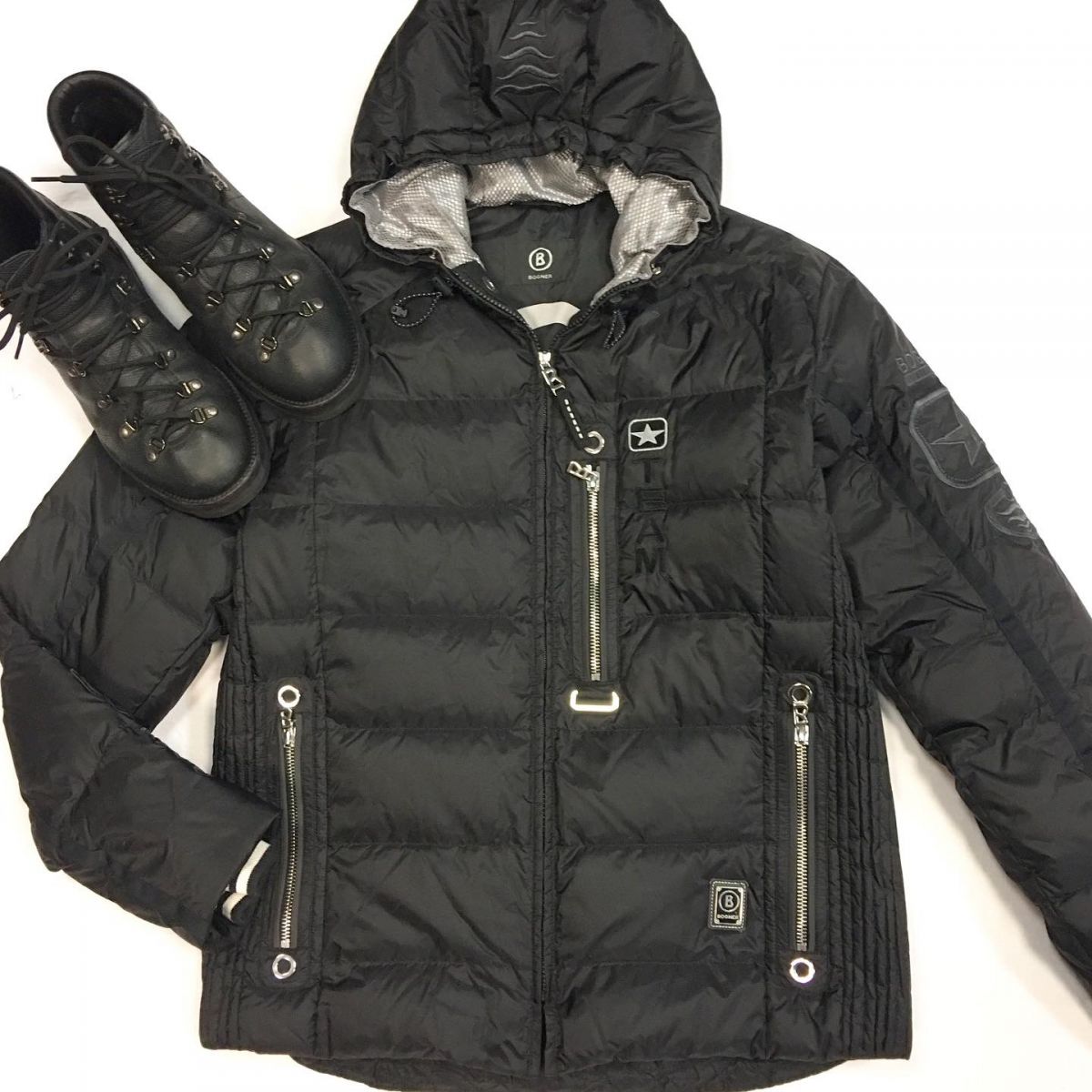 #mechtamen Пуховик Bogner  размер 50 цена 30 770 руб Ботинки Moncler  размер 43.5 цена 12 308 руб