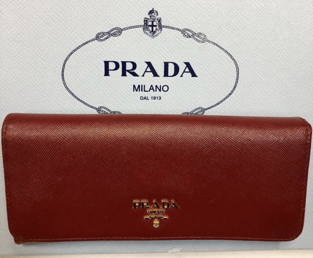 Кошелёк Prada цена 4 616 руб