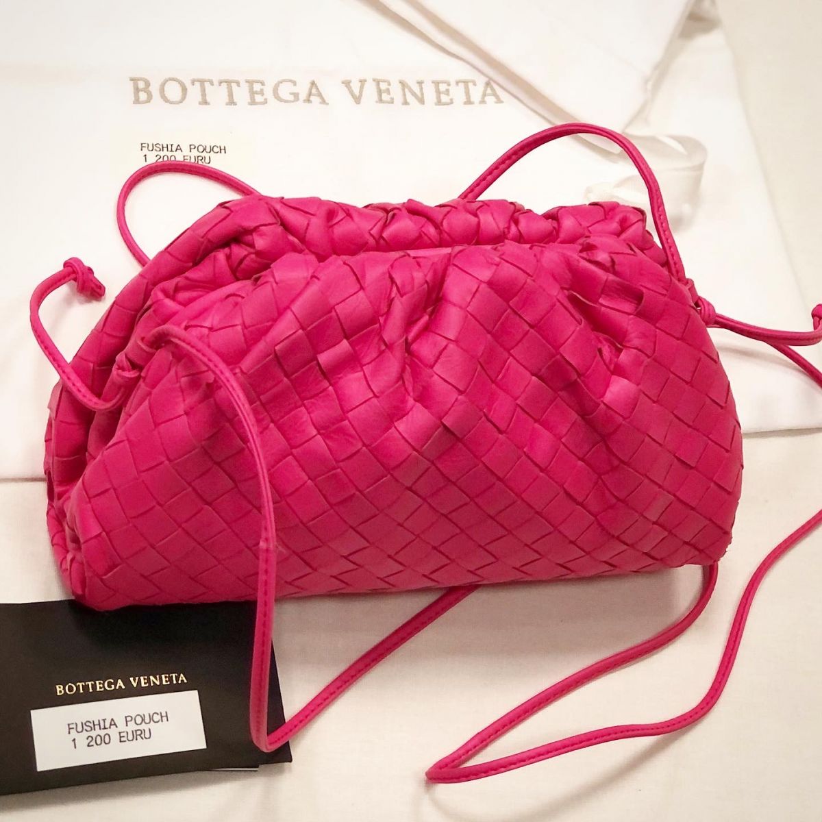 Сумка Bottega Veneta  размер 21/13 цена 61 540 руб / новая с ценником / 