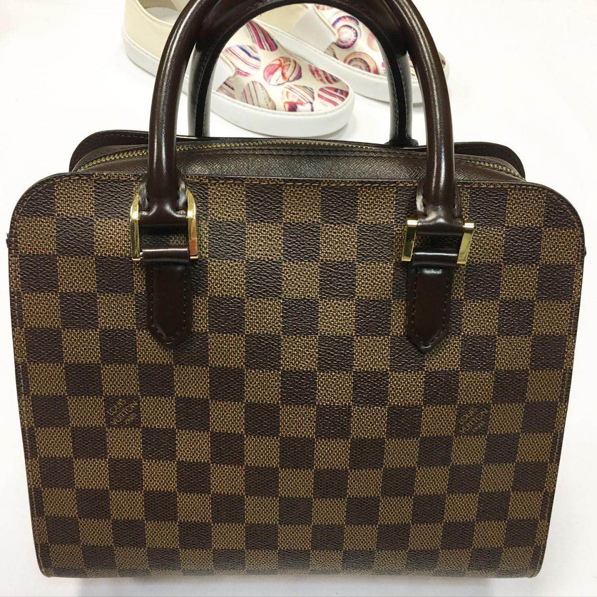 Сумка Louis Vuitton   размер 22/25 цена 30 770 руб