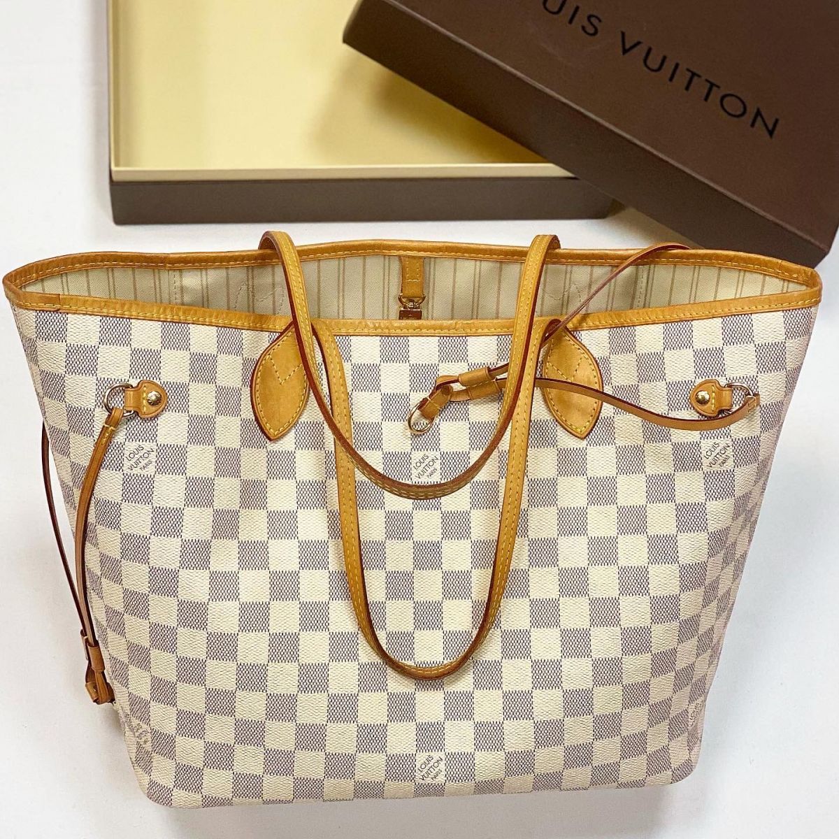 Сумка Louis Vuitton размер 40/28 цена 46 155 руб 