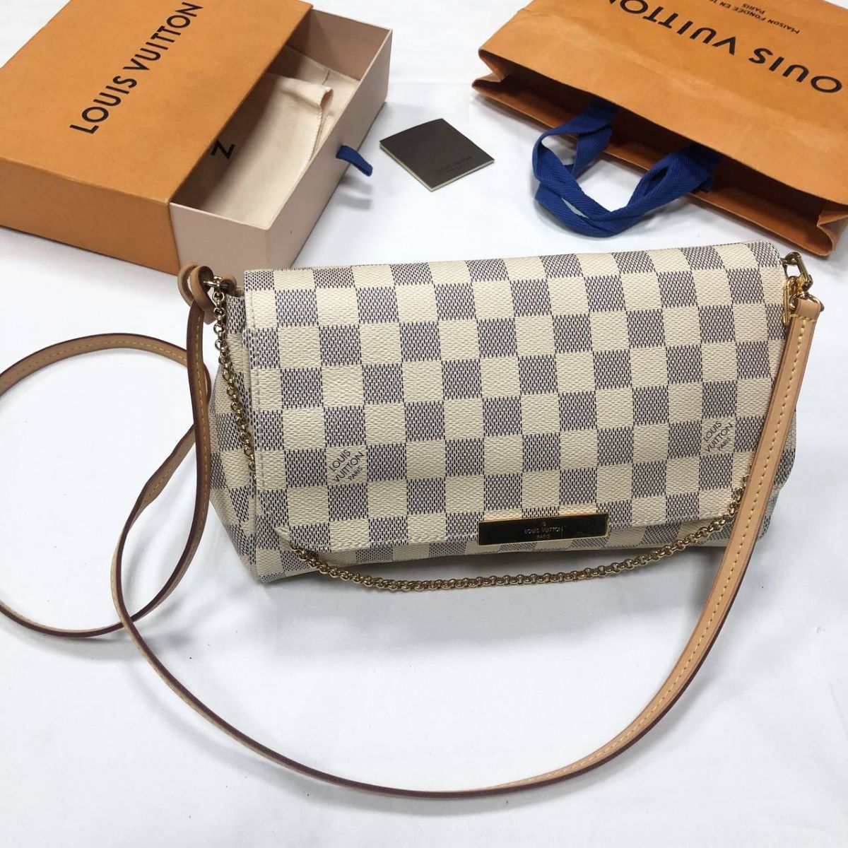 Сумка LOUIS VUITTON цена 62 620 руб /карточка/