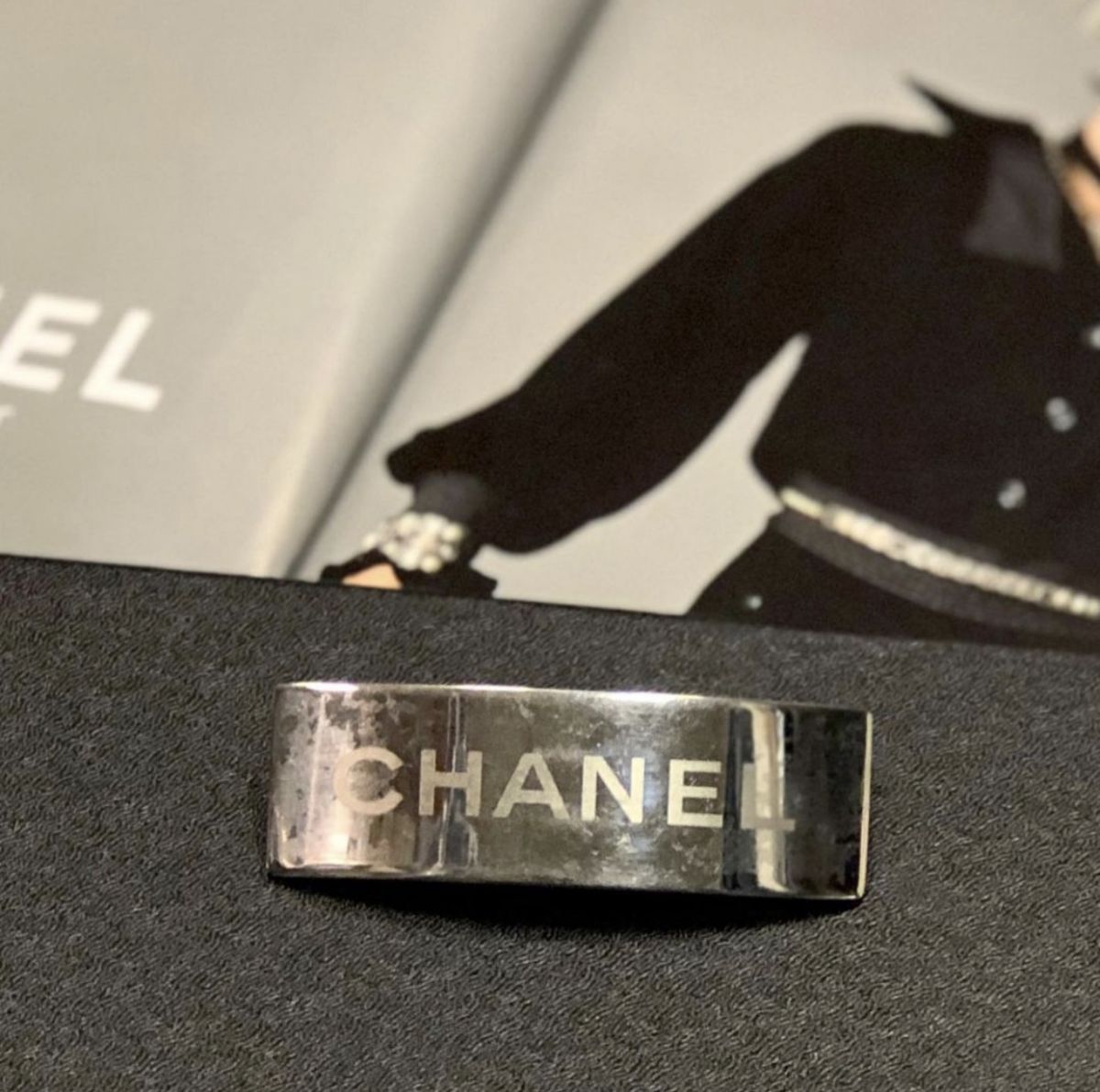 Заколка Chanel размер 7 693 руб