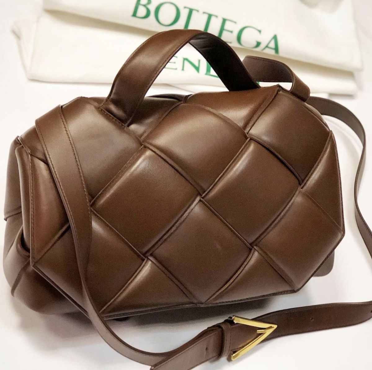 Сумка Bottega Veneta 20/30 цена 153 847 руб 