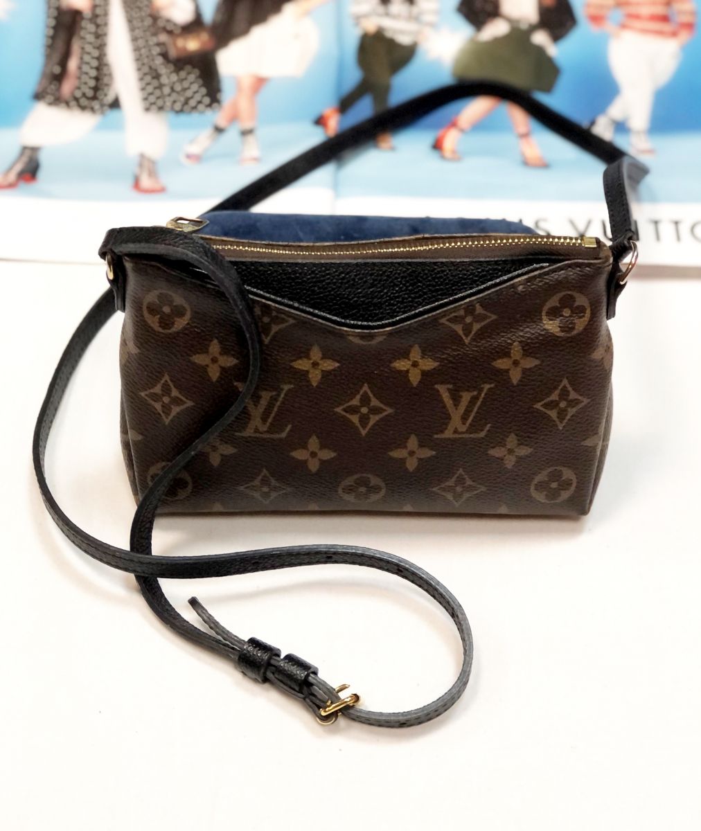 Сумка Louis Vuitton размер 18/13 цена 46 155 руб