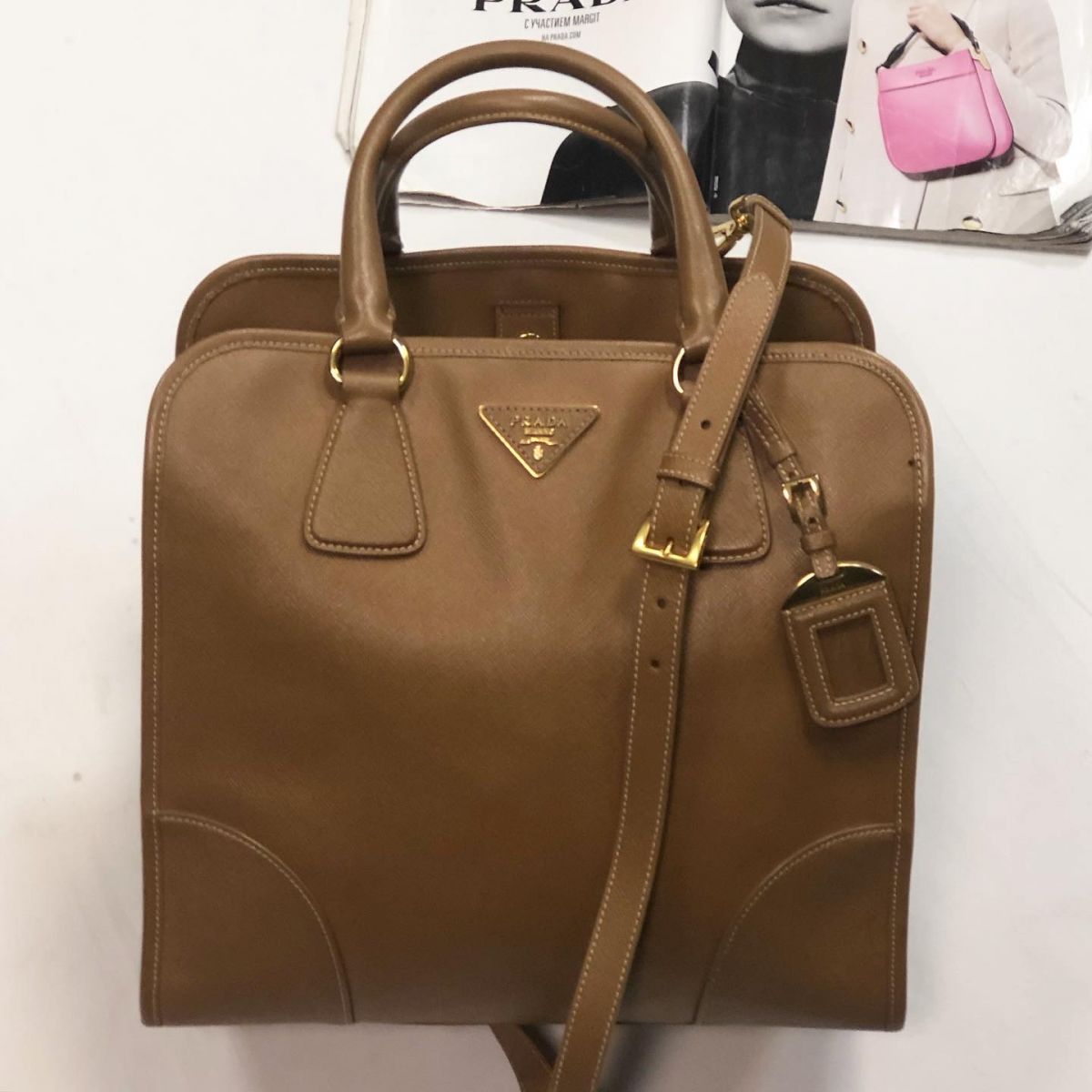 Сумка/кожа Prada  размер 31*32 цена 30 770 руб 