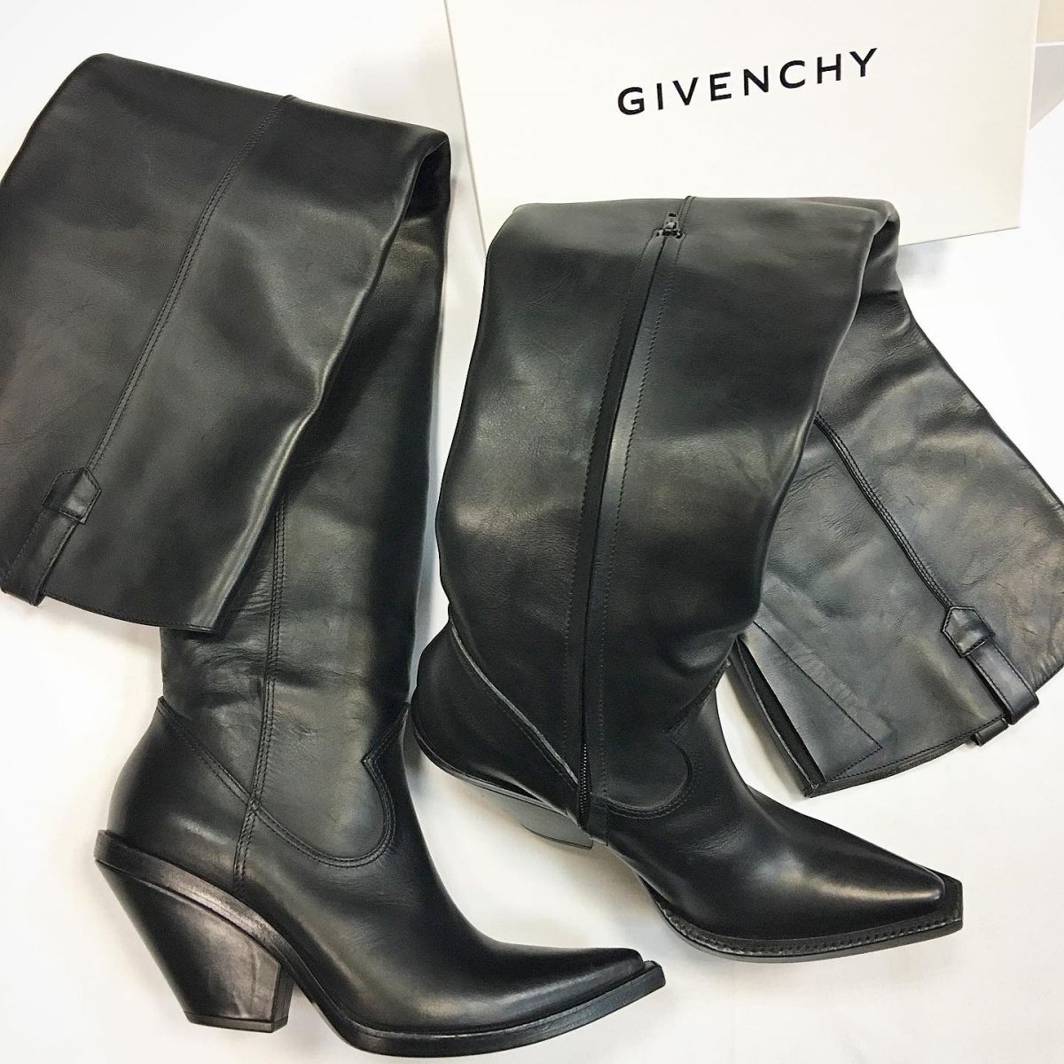 Ботфорты Givenchy  размер 38.5 цена 30 770 руб / с ценником / 