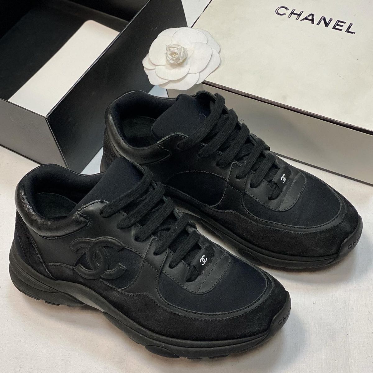 Кроссовки Chanel размер 37 цена 23 078 руб 