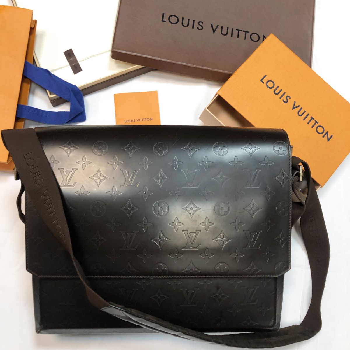 #Mechtamen
Сумка Louis Vuitton размер большой цена 138 463 руб