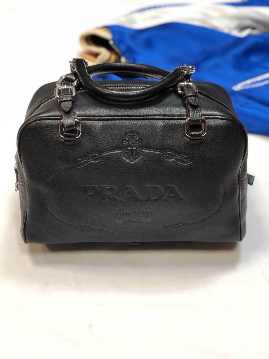 Сумка PRADA размер 20/30 цена  15 385 руб 