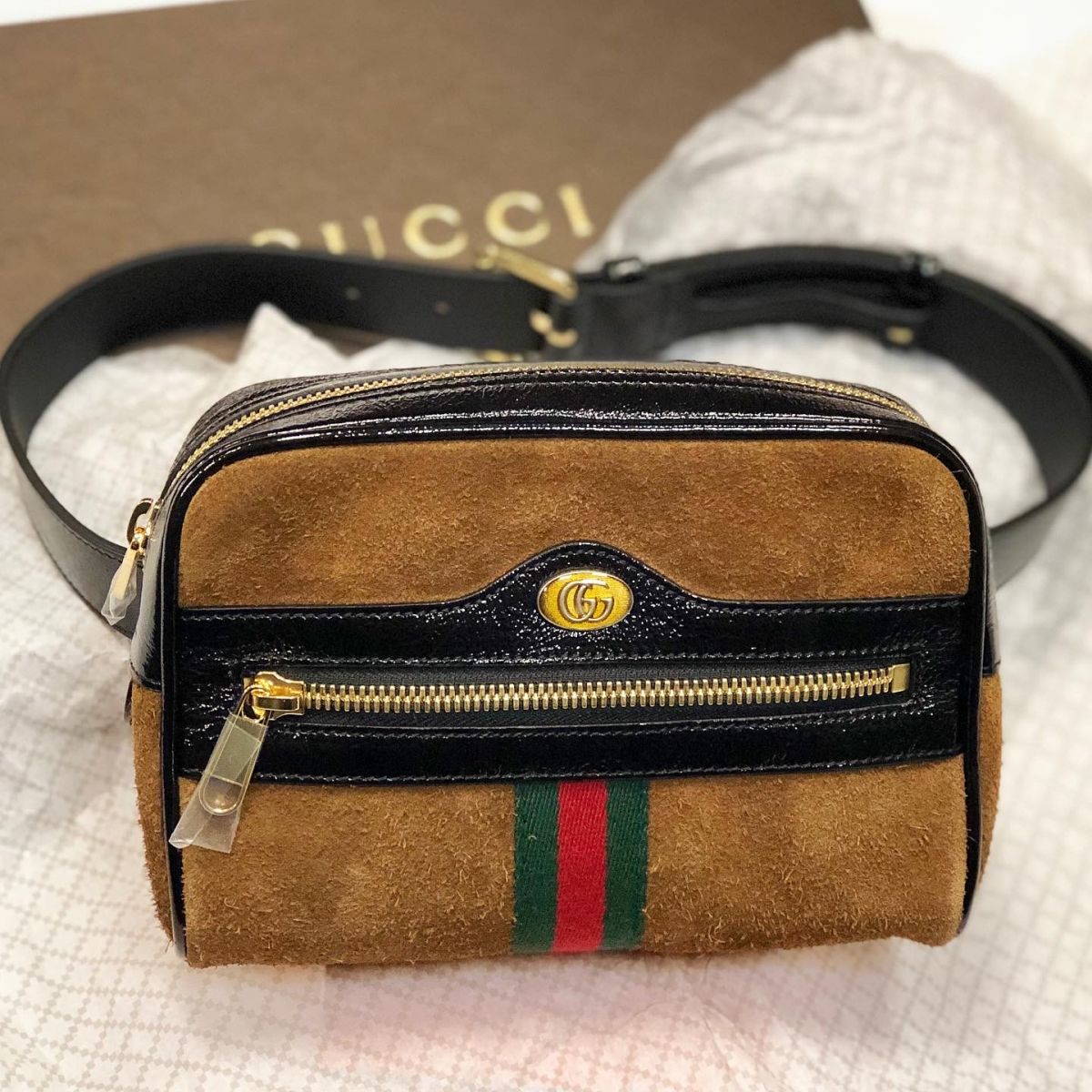 Сумка на поясе Gucci размер 18/13 цена 30 770 руб / новая /