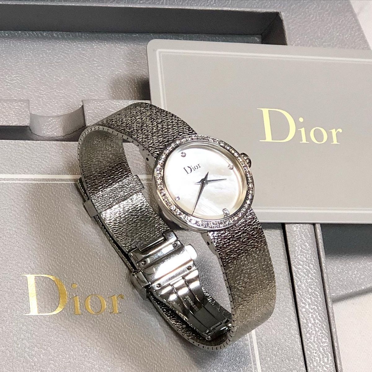 Часы Dior  цена 380 000 руб / упаковка / документы / 