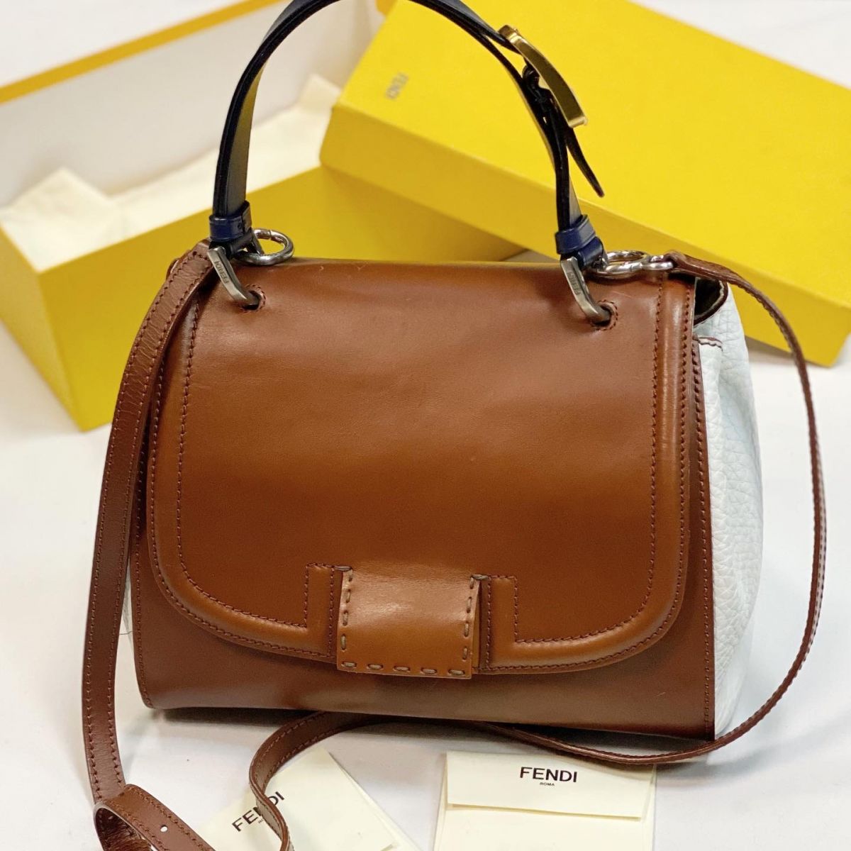 Сумка Fendi размер 26/20 цена 30 770 руб 