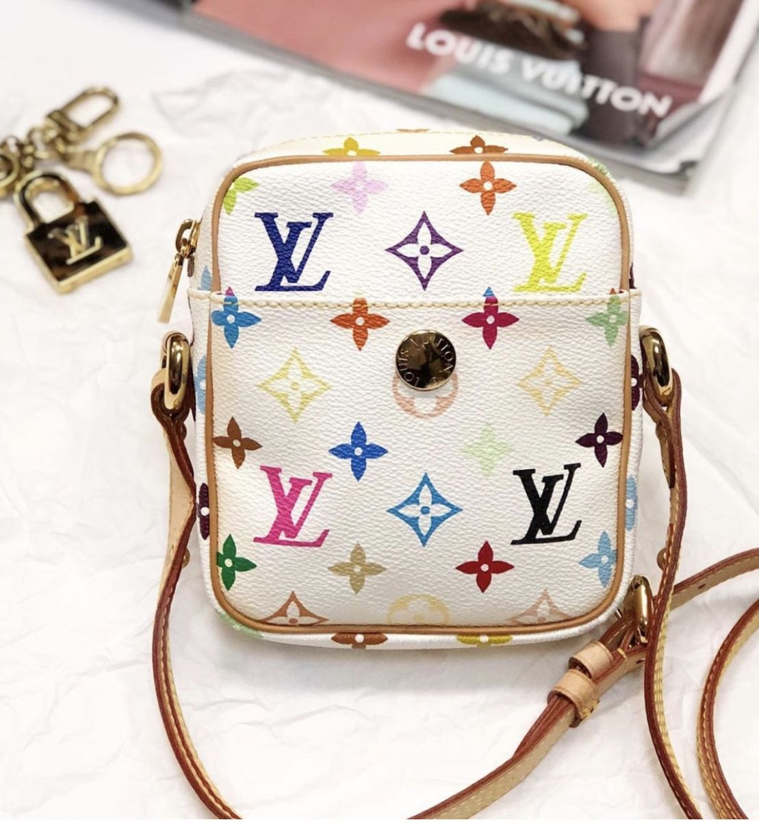 Сумочка Louis Vuitton размер 15*13 цена 23 078 руб