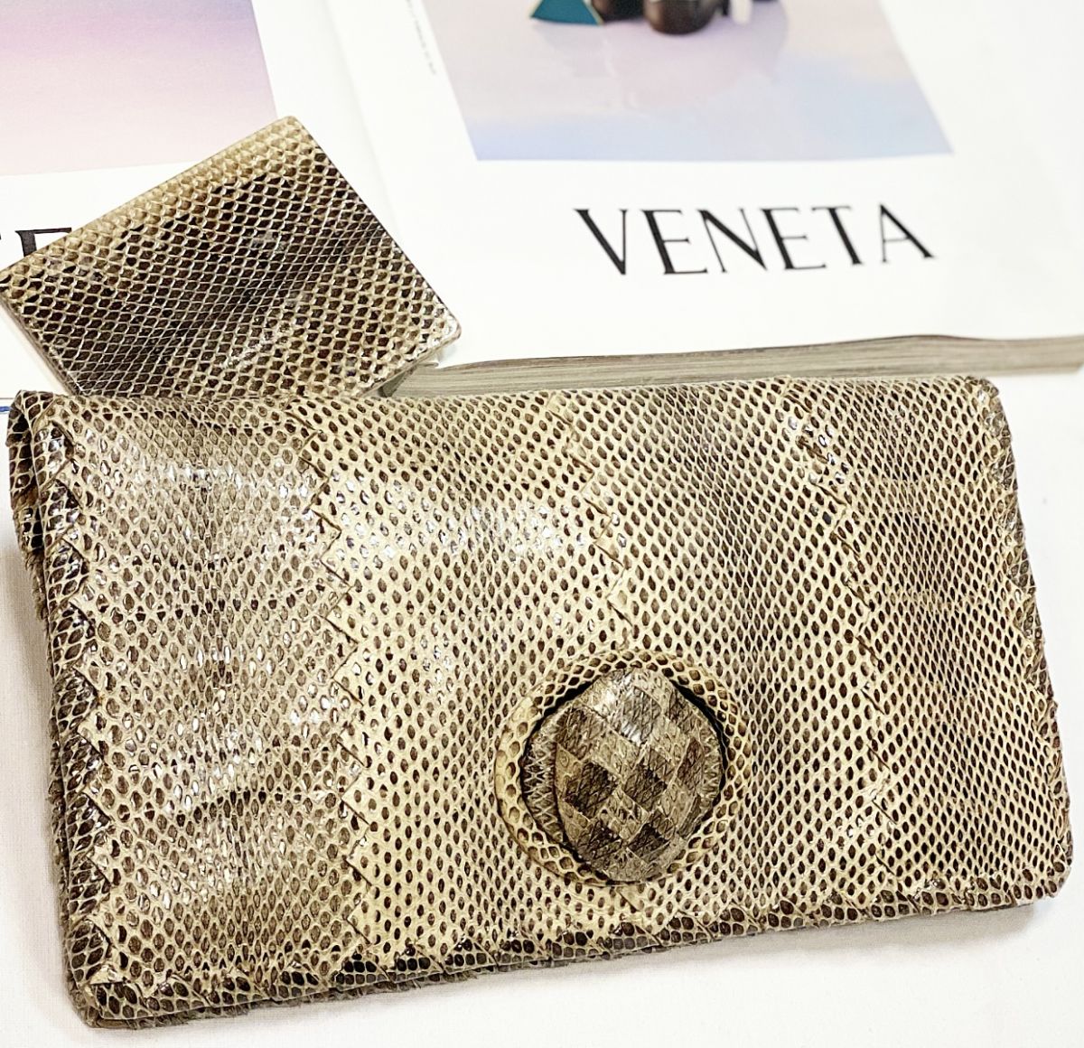 Клатч / питон / Bottega Veneta размер 27/15 цена 15 385 руб 