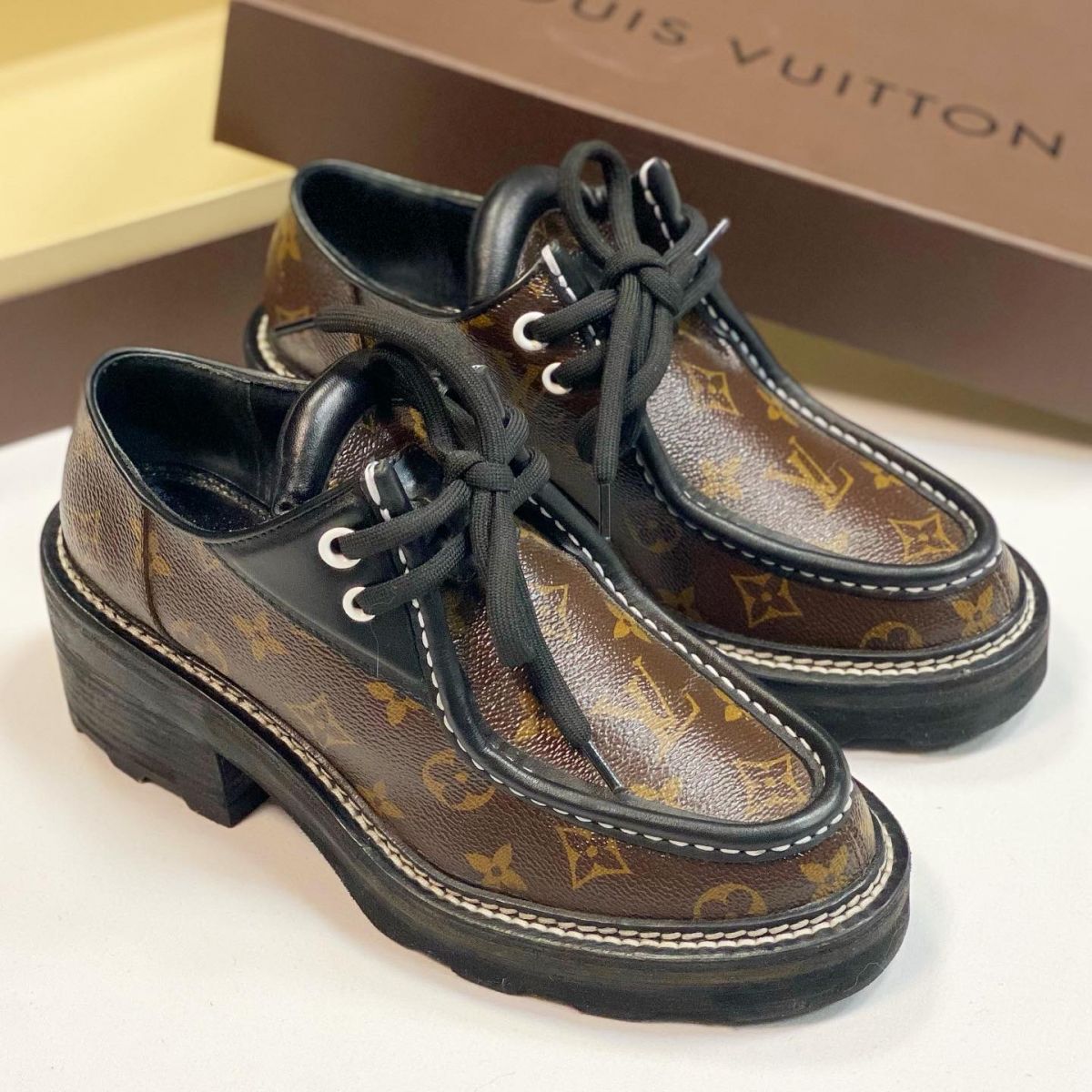 Ботинки Louis Vuitton размер 38.5 цена 46 155 руб 