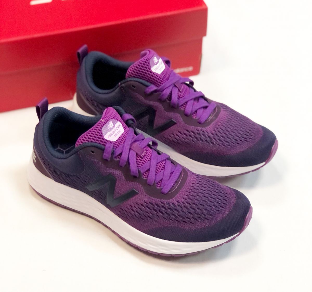 Кроссовки New Balance размер 40 цена 7 693 руб/новые/ в упаковке/