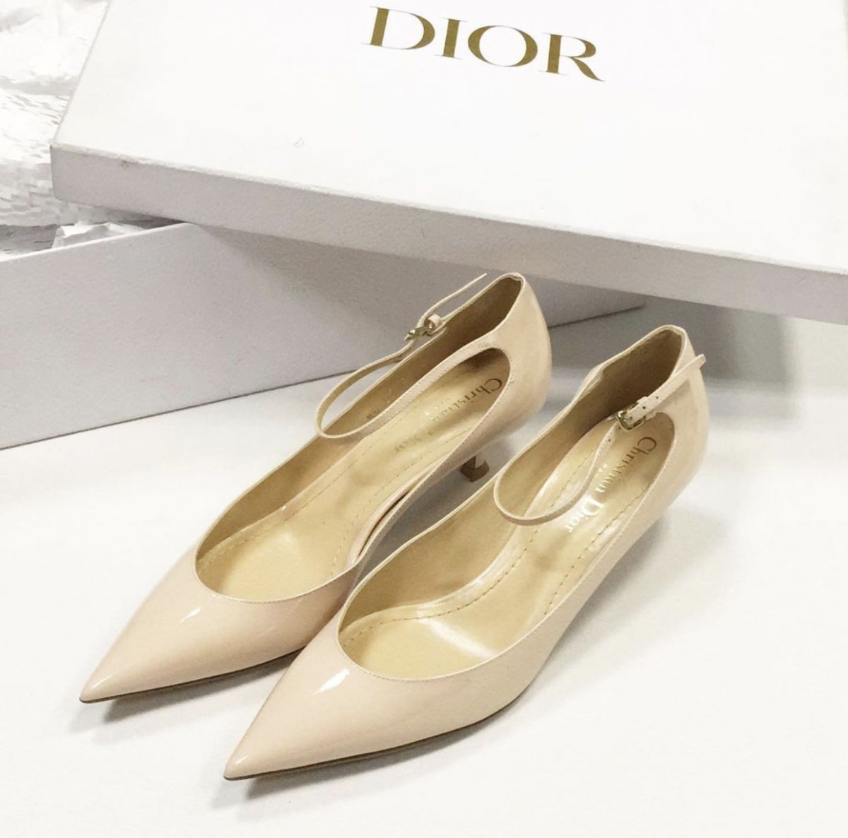 Туфли DIOR размер 37.5 цена 30 770 руб/новые/