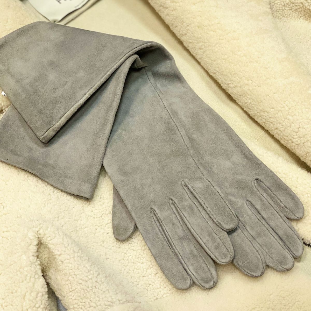 Перчатки / замша / Sermoneta Gloves размер 6 цена 9 231 руб 