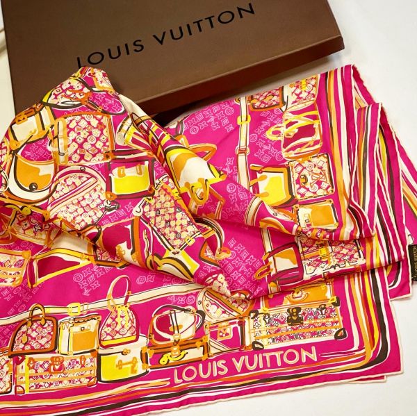 Платок / шёлк / Louis Vuitton 