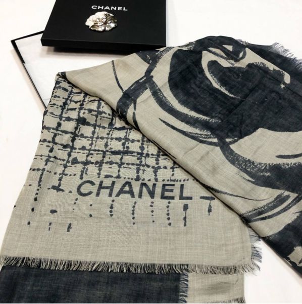 Палантин Chanel 