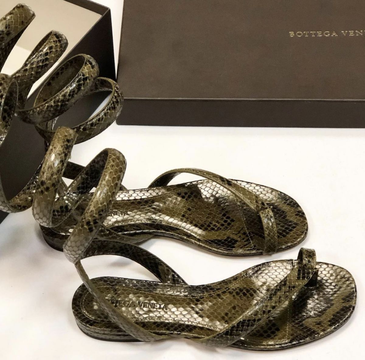 Сабо /питон/ Bottega VENETA размер 36.5 цена 30 770 руб /новые/