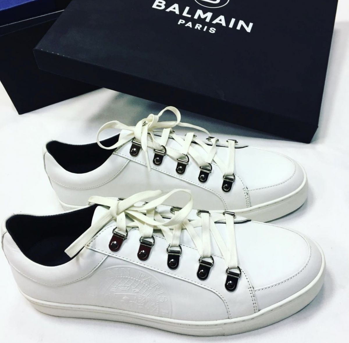 Кроссовки Balmain размер 43 цена 15 385 руб /новые/