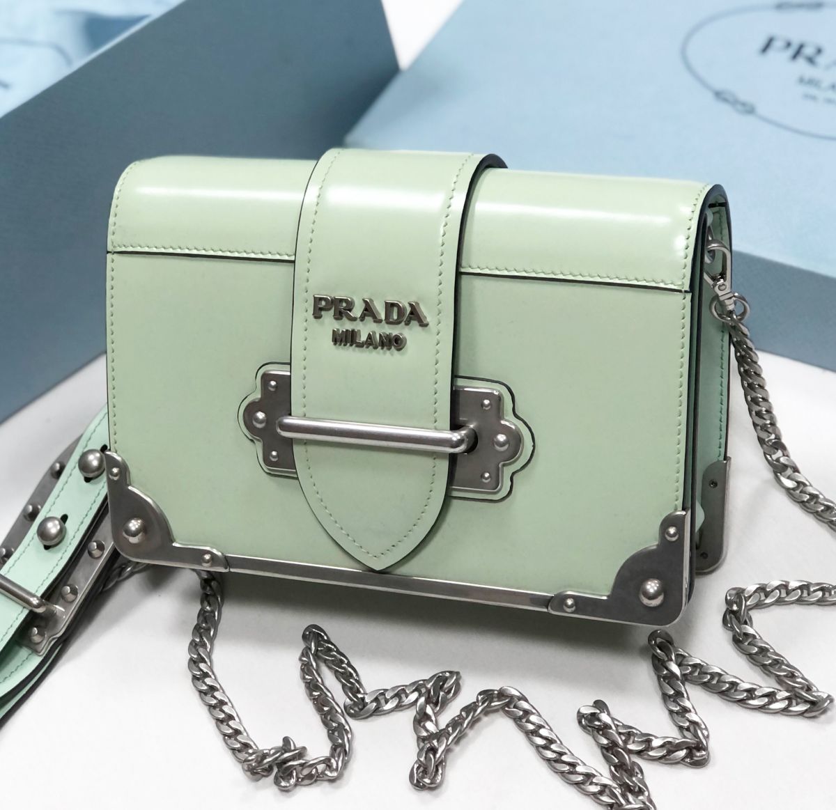 Сумка Prada размер 18/12 цена 76 925 руб 