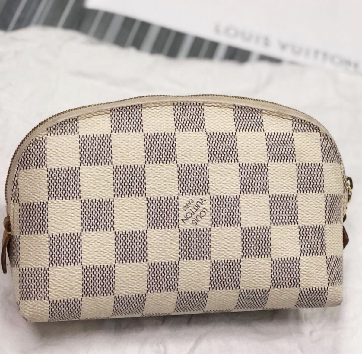 Косметичка Loui Vuitton  размер 17*11 цена 4 616 руб