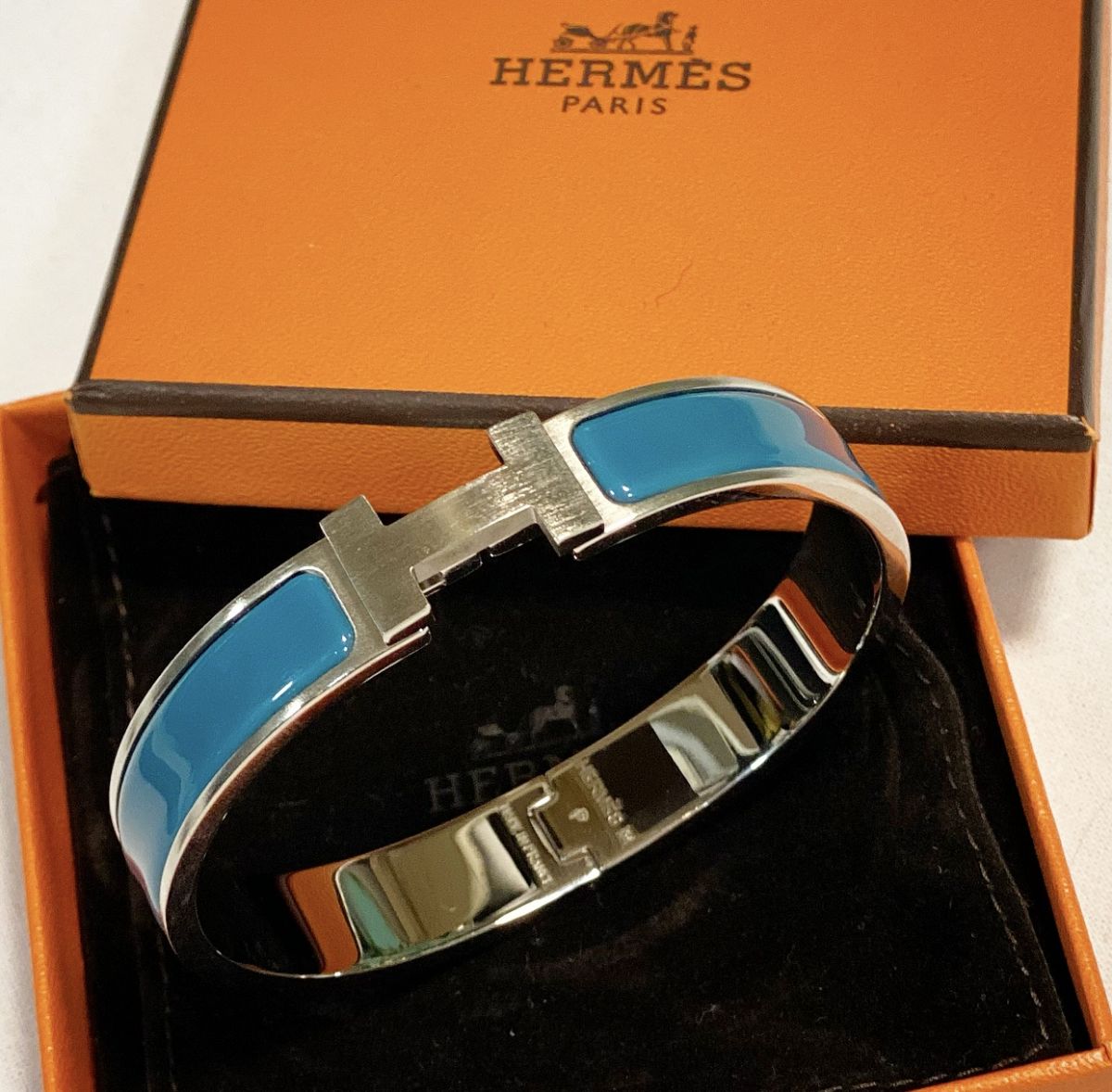 Браслет Hermès цена 23 078 руб / упаковка / 