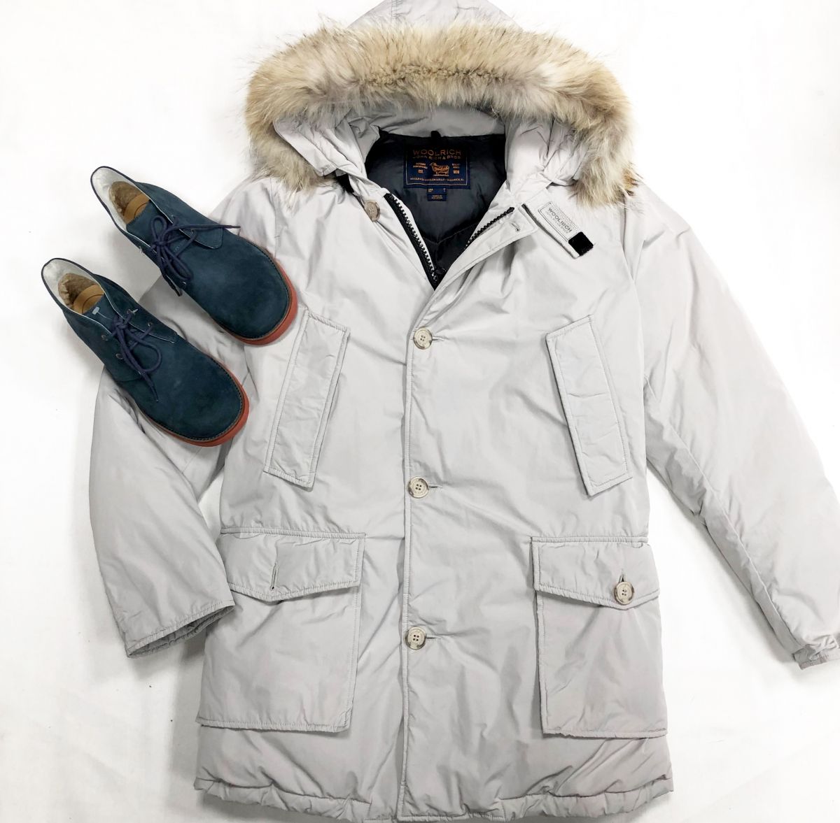 #mechtamen Пуховик Woolrich размер M/L цена 23 078 руб
Ботинки UUg размер 42 цена 15 385 руб